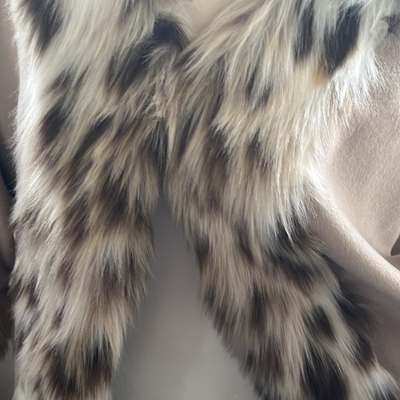 Adrienne Landau Faux Fur Wrap size Small - Picture 4 of 5